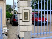 stone cladding of a portal pillar stone cladding of a portal pillar