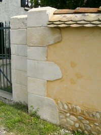mur galets, pis�, chaux et pierre reconstitu�e